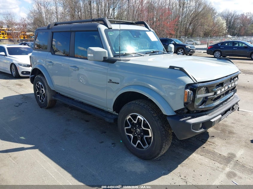 2022 Ford Bronco Outer Banks