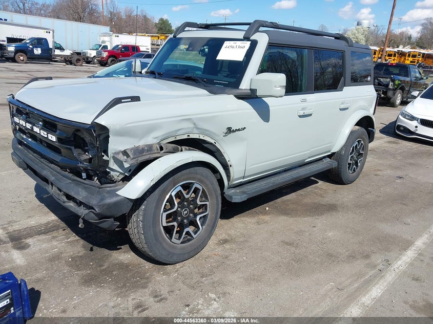 2022 Ford Bronco Outer Banks