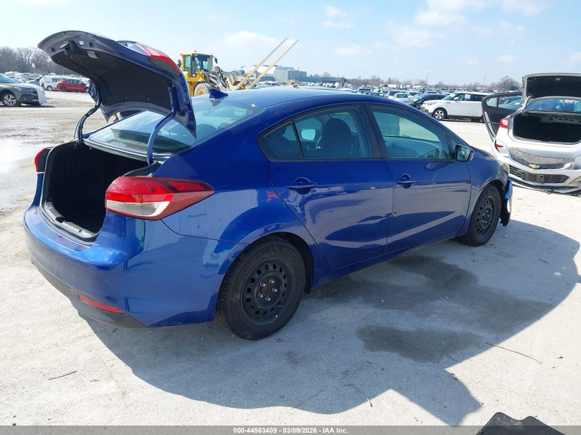 Vin: 3kpfk4a78he151405, lot: 45060287, kia forte lx 20174
