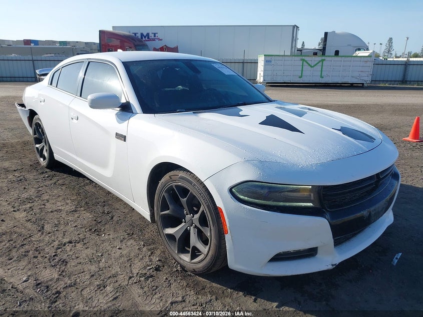 2016 Dodge Charger Sxt