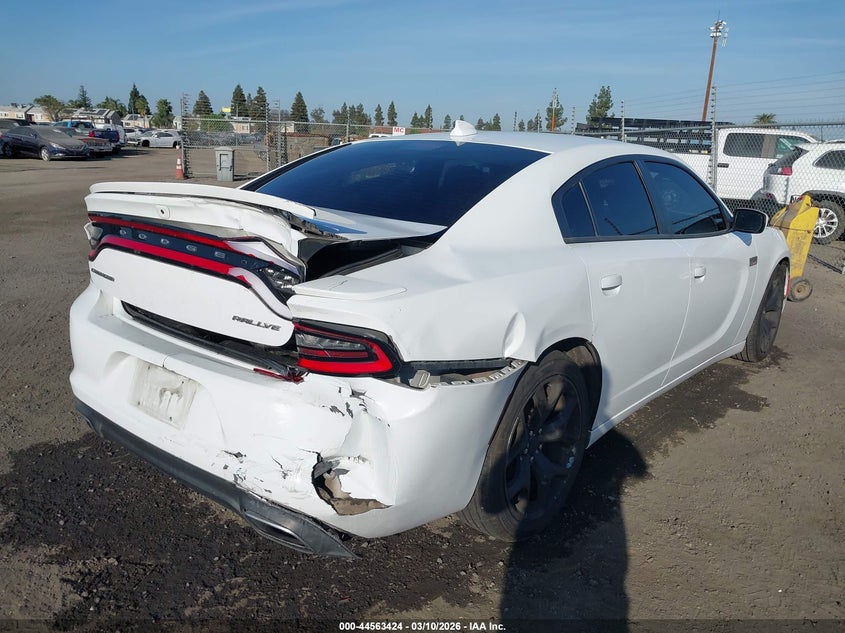 2016 Dodge Charger Sxt