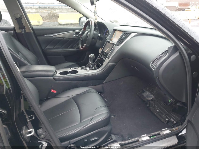 2015 Infiniti Q50 Premium