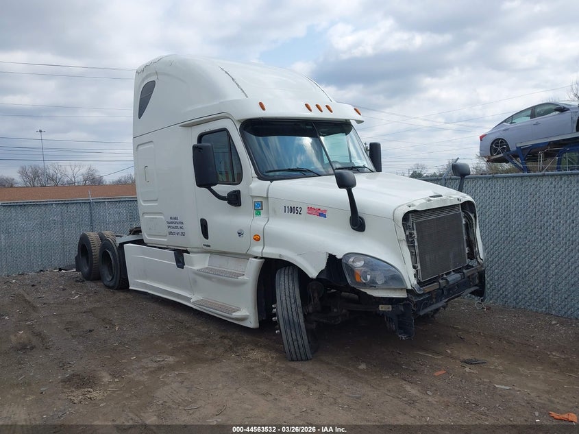 2015 FREIGHTLINER CASCADIA 125