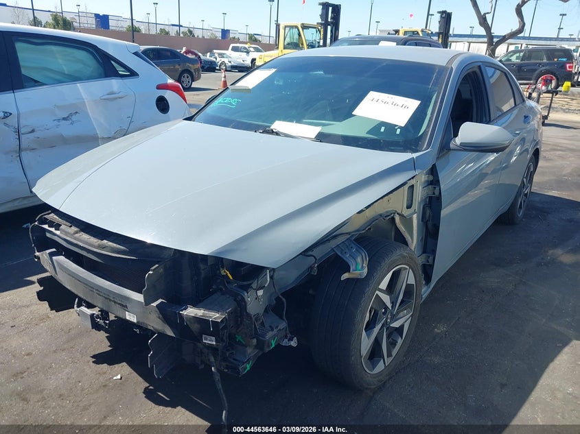 2023 Hyundai Elantra Sel