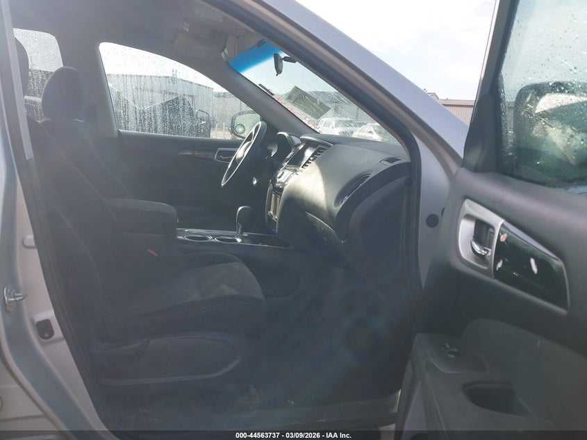 2016 Nissan Pathfinder Platinum/S/Sl/Sv