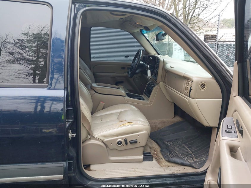 2005 Chevrolet Suburban 1500 Lt