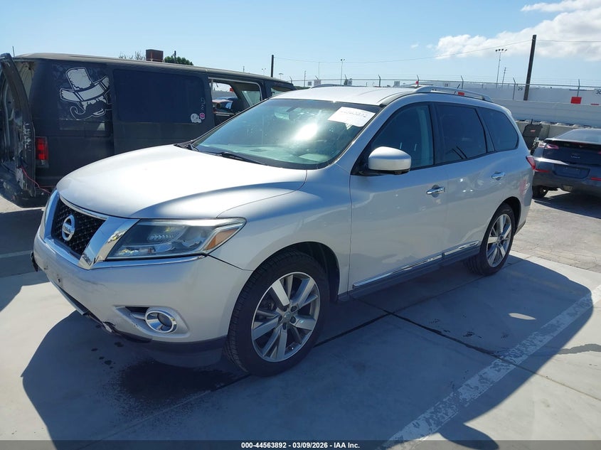2013 Nissan Pathfinder Platinum