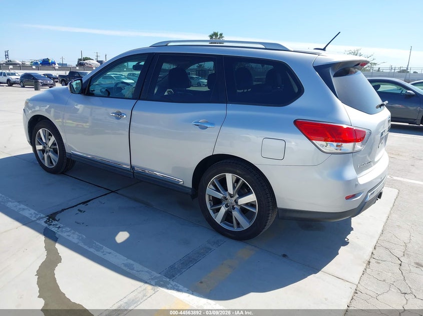 2013 Nissan Pathfinder Platinum