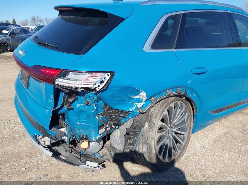 2019 Audi E-Tron Premium Plus VIN: WA1VAAGE7KB008494 Lot: 44563950