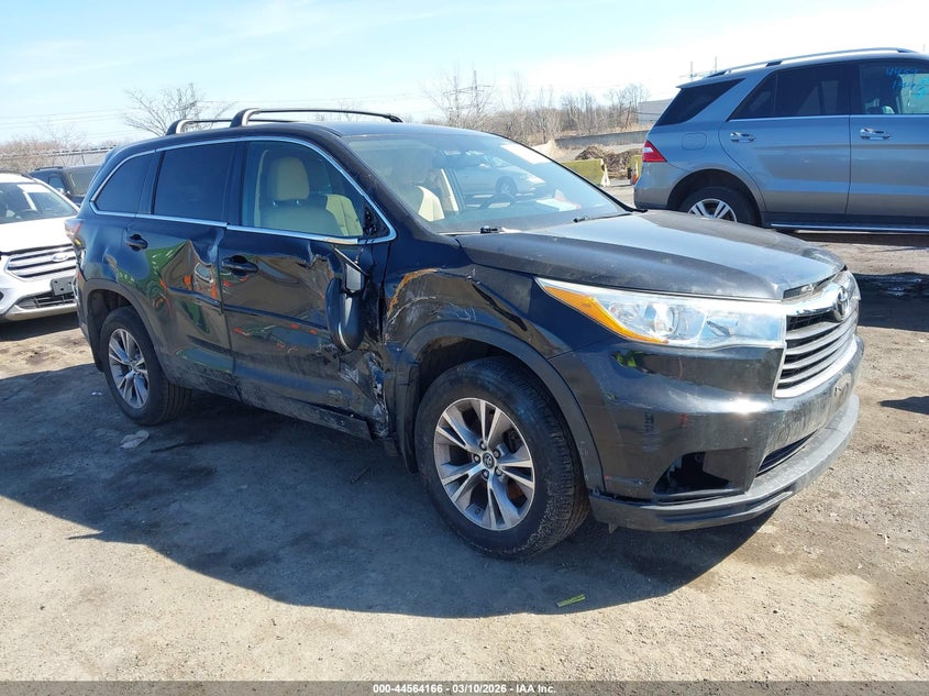 2016 Toyota Highlander Le Plus V6