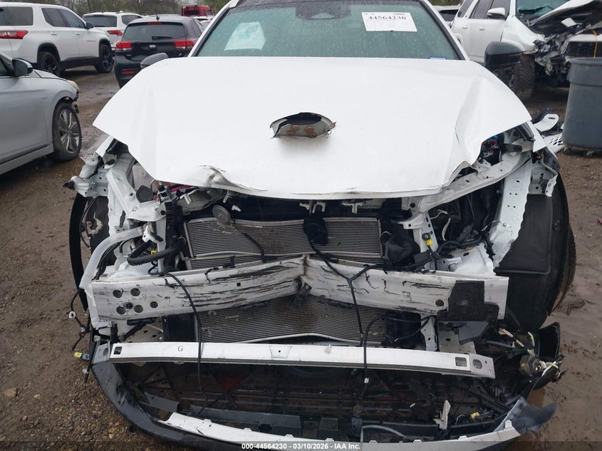 2025 Toyota Crown Signia Limited VIN: JTDACAAJ9S3028521 Lot: 44564230