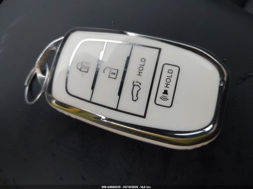 2025 Toyota Crown Signia Limited VIN: JTDACAAJ9S3028521 Lot: 44564230