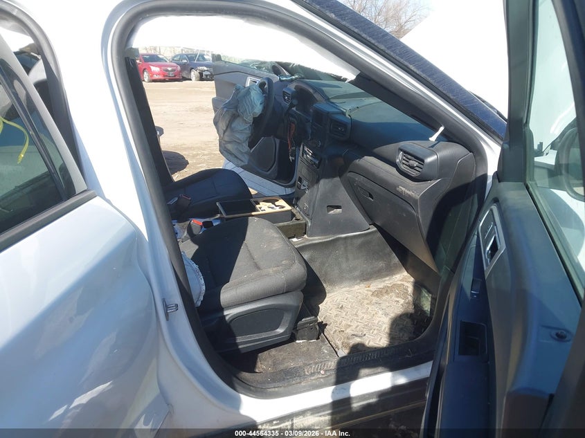 2020 FORD POLICE INTERCEPTOR UTILITY auction photo 5