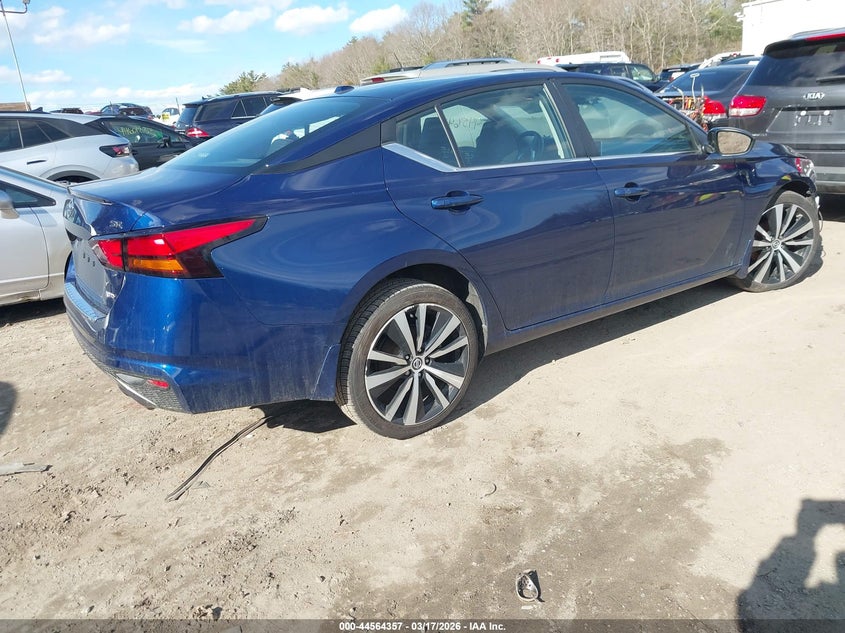 2022 Nissan Altima Sr Intelligent Awd