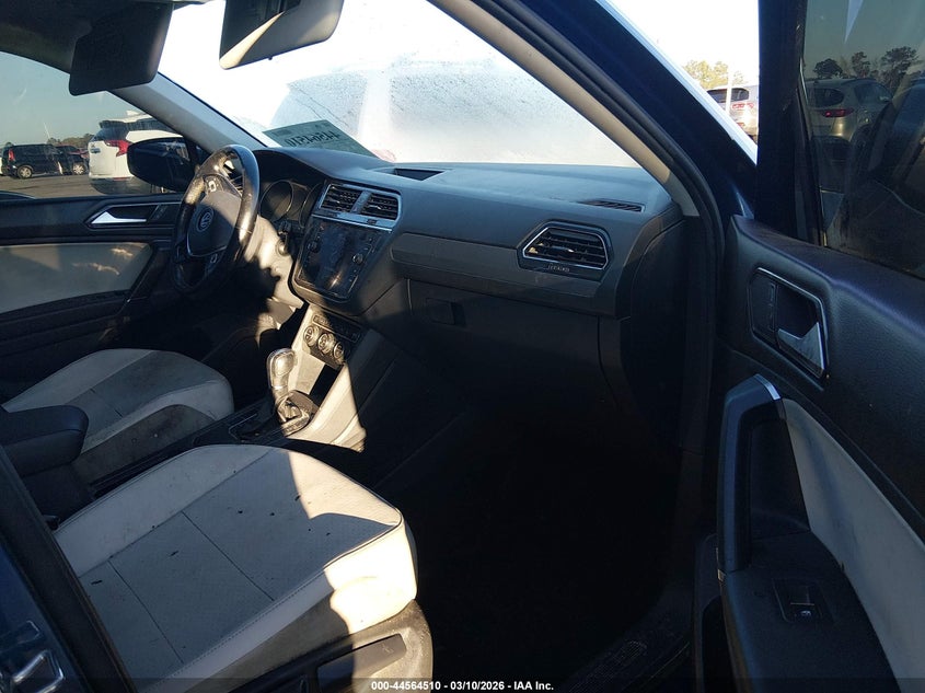 2018 Volkswagen Tiguan 2.0T Se/2.0T Sel