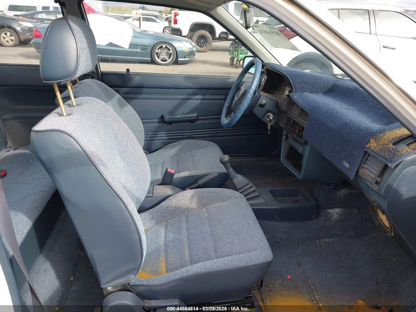 1989 Mazda 323