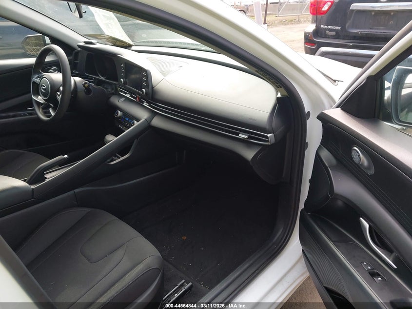 2021 Hyundai Elantra Sel