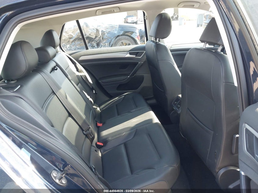 2016 Volkswagen Golf Tsi Se 4-Door VIN: 3VW217AUXGM017814 Lot: 44564928