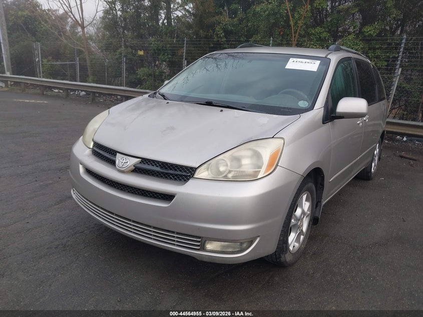 2004 Toyota Sienna Xle