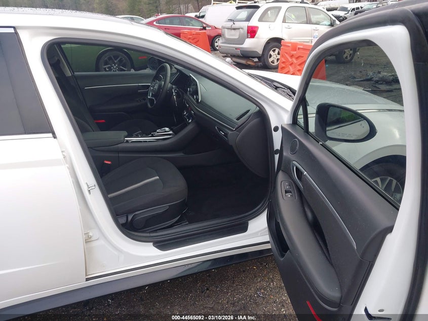 2022 Hyundai Sonata Sel