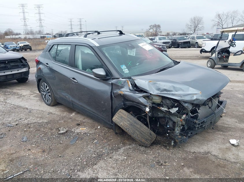 2022 NISSAN KICKS SV XTRONIC CVT