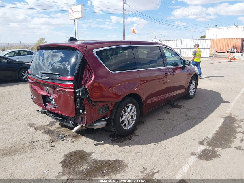 2023 Chrysler Pacifica Touring L