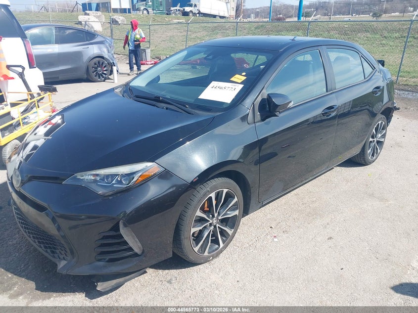 2017 Toyota Corolla Se 2T1BURHEXHC768216 photo 1