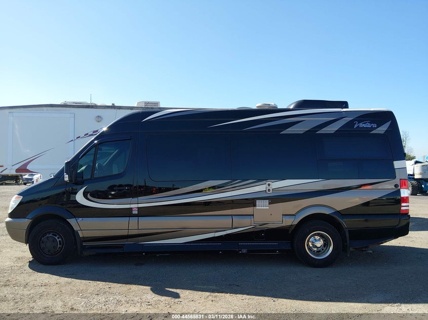 2009 Dodge Sprinter Van 3500 High Roof VIN: WD0PF145595375057 Lot: 44565831