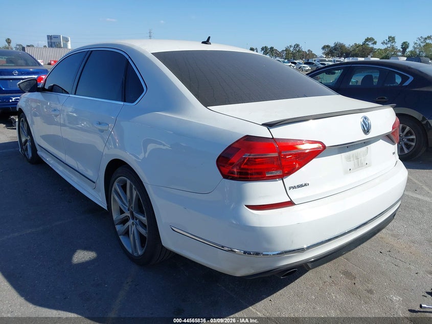 2016 Volkswagen Passat 1.8T R-Line