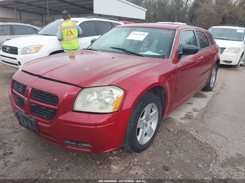 2005 Dodge Magnum Se
