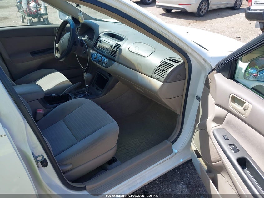 2005 Toyota Camry Le