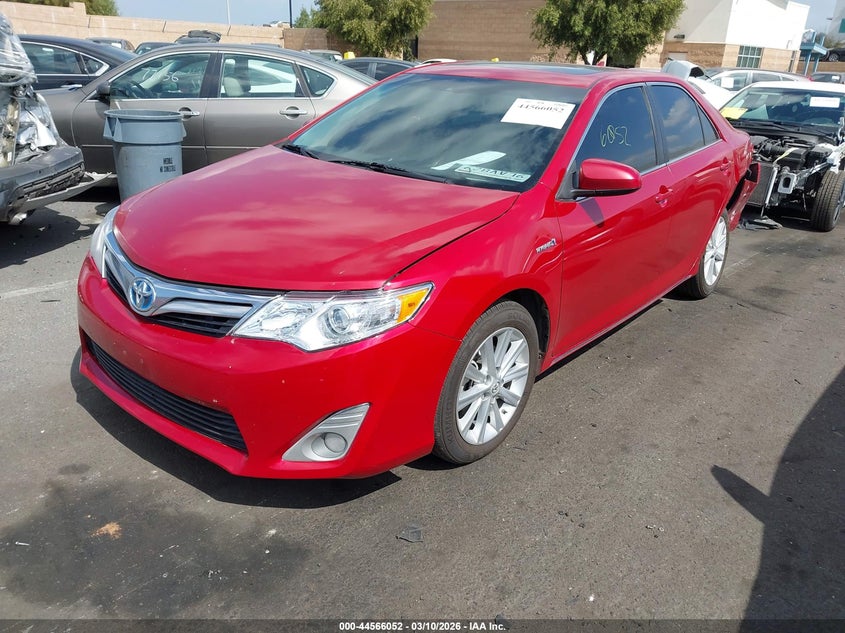 2013 Toyota Camry Hybrid Xle