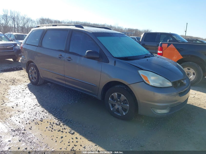 2005 Toyota Sienna Le