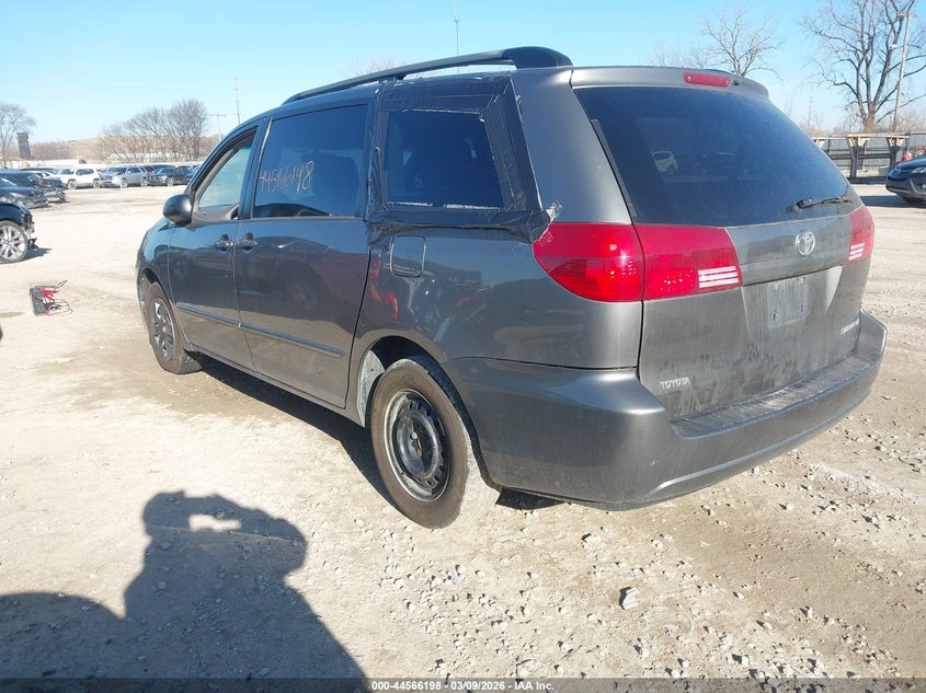 2005 Toyota Sienna Le