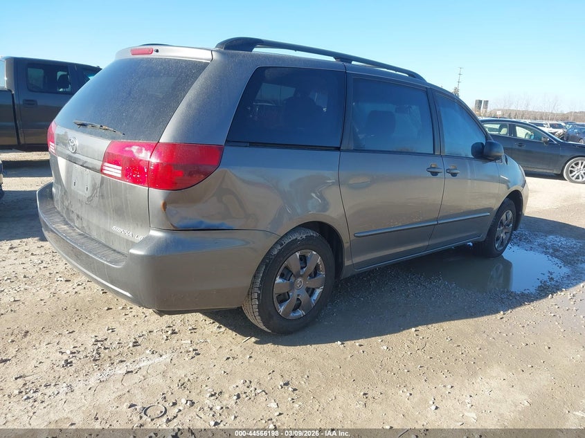 2005 Toyota Sienna Le
