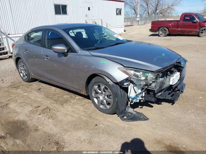 JM1BM1U74E1125644 MAZDA MAZDA3 Photo 1