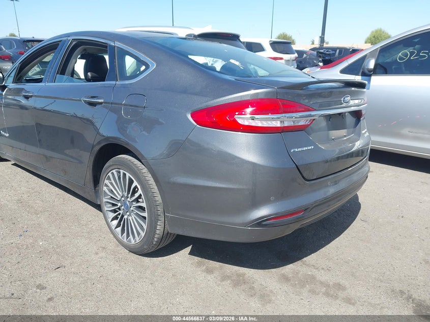 2017 Ford Fusion Hybrid Platinum/Titanium