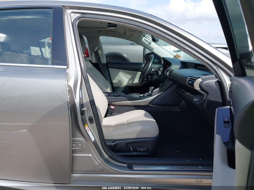 2016 LEXUS IS 200T auction photo 5