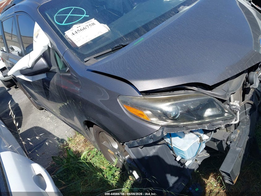2017 Toyota Sienna Se 8 Passenger