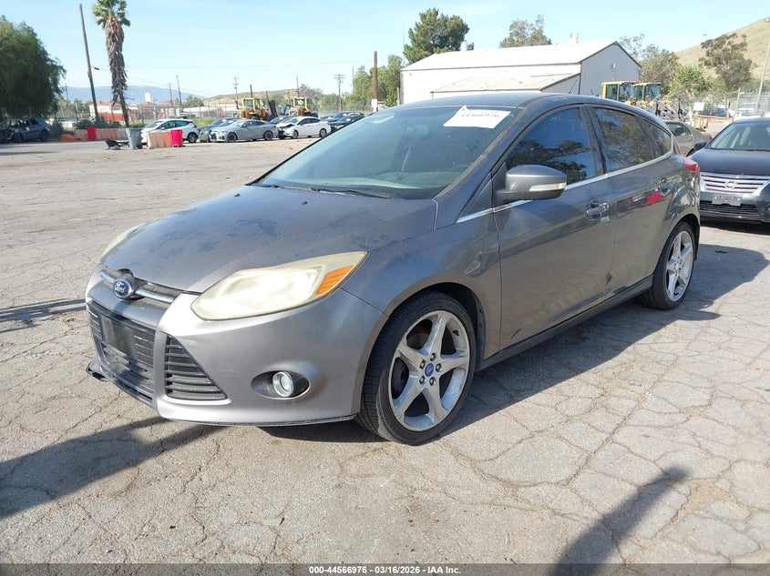 Vin: 1fadp3n21dl201179, lot: 45063854, ford focus titanium 20132