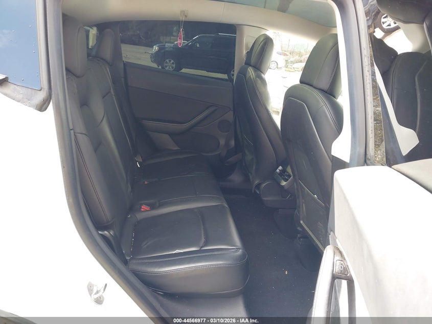 2021 TESLA MODEL Y auction photo 8