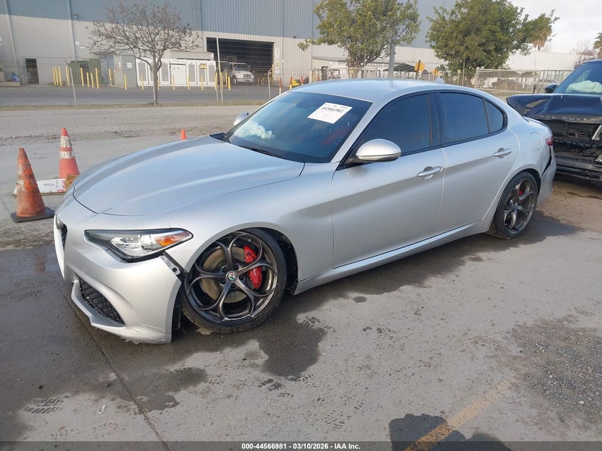 2019 Alfa Romeo Giulia Ti Sport Rwd