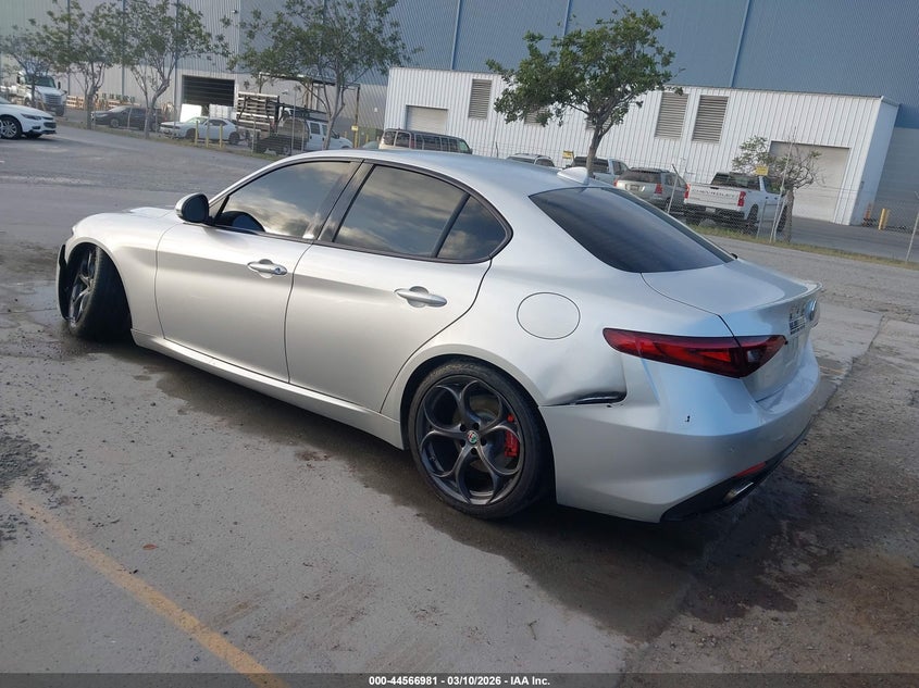 2019 Alfa Romeo Giulia Ti Sport Rwd