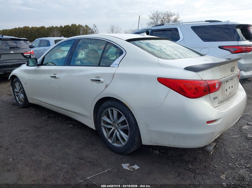 2015 Infiniti Q50 Premium