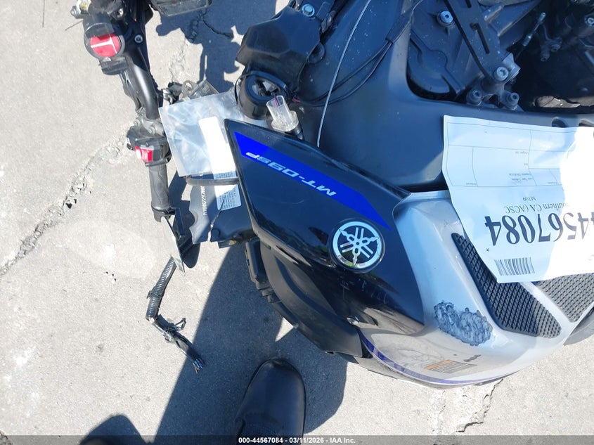 2022 Yamaha Mt09 Dc VIN: JYARN72Y7NA000417 Lot: 44567084