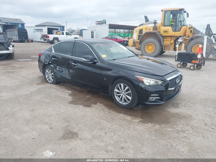 2015 Infiniti Q50 Premium