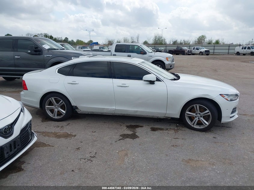 2018 Volvo S90 T5 Momentum VIN: LVY102MK0JP068571 Lot: 44567340