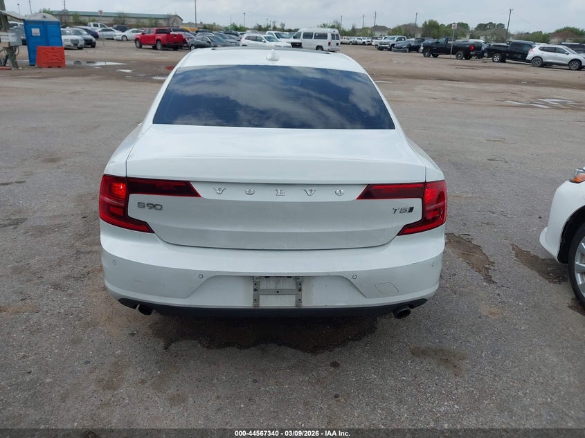 2018 Volvo S90 T5 Momentum VIN: LVY102MK0JP068571 Lot: 44567340