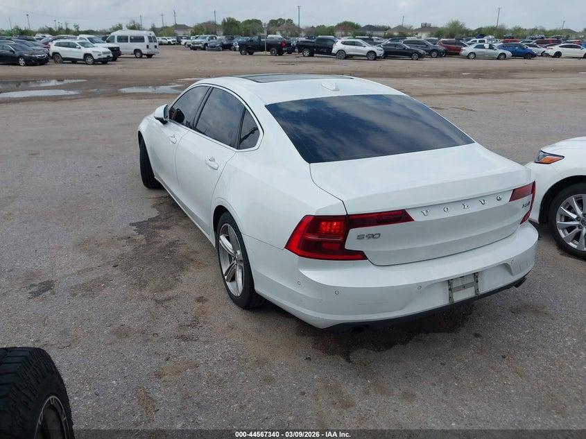 2018 Volvo S90 T5 Momentum