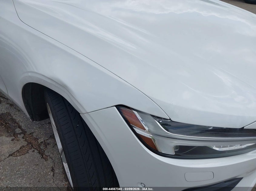 2018 Volvo S90 T5 Momentum VIN: LVY102MK0JP068571 Lot: 44567340